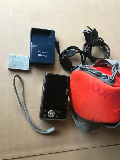 Canon PowerShot SX200 IS|12.1 MEGAPIXELS|BATTERY|16GB SD CARD|USB CABLE|CHARGER|POUCH